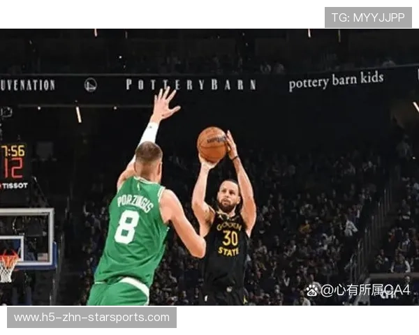 库里超远出手直接拉开分差